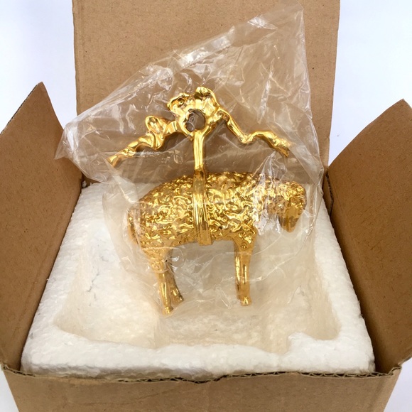 200th Anniversary Golden Fleece Ornament - Picture 3 of 4